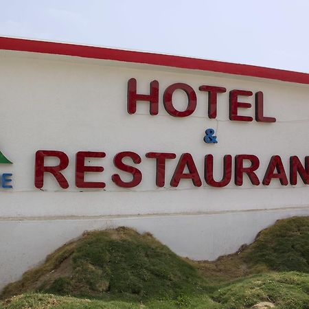 Hotel Airline Sirohi Екстериор снимка