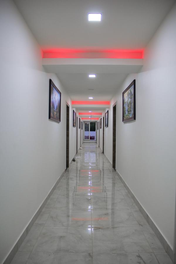 Hotel Airline Sirohi Екстериор снимка